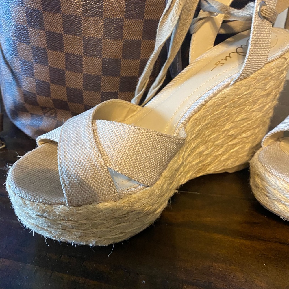 Wedges - Picture 3 of 4